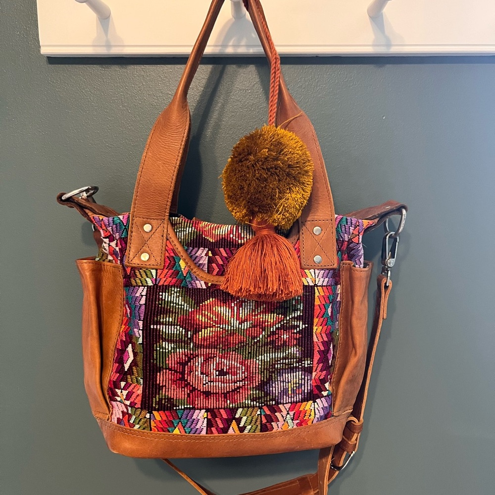 Hipitico Ethically Made Leather Purse from Guatemala